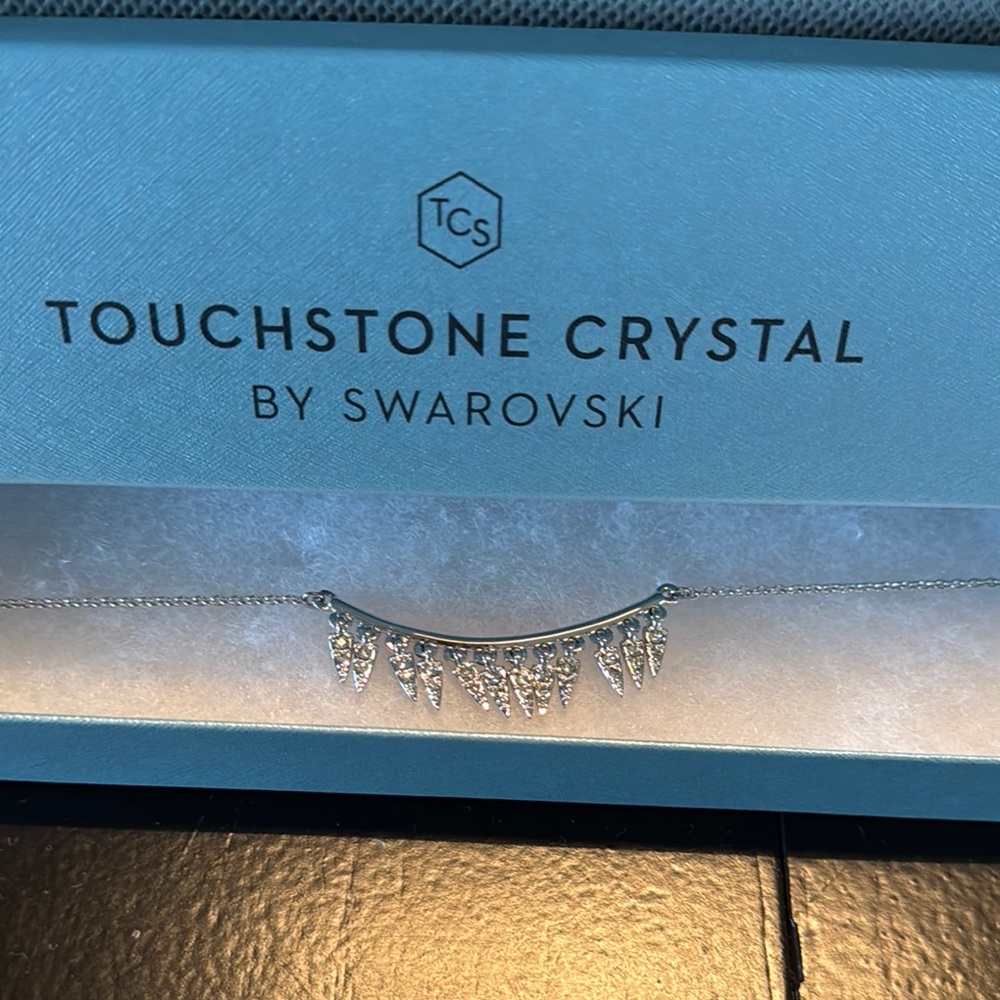 Touchstone Crystal Make a Point Necklace - Picture 3 of 4